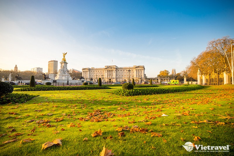 GLASGOW – EDINBURGH	(Ăn ba bữa)